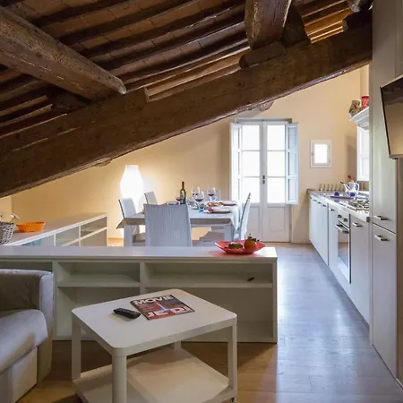 The Artist's Loft Lucca