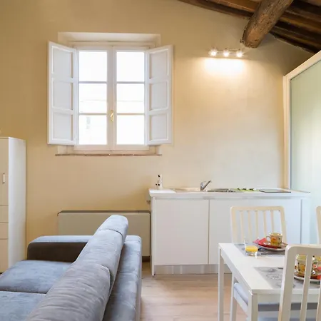 The Artist's Loft Apartment Lucca
