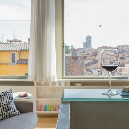 Apartment The Artist's Loft Lucca