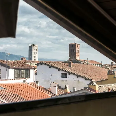 The Artist's Loft * Lucca
